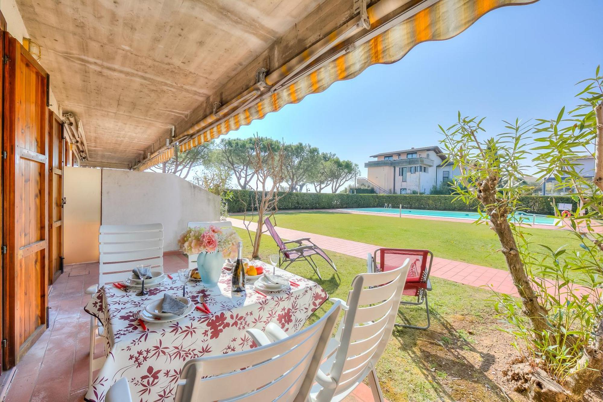 Lella Apartment Front Beach Garda lake Sirmione Esterno foto